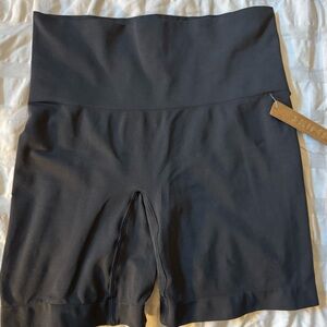 SKIMS Black Mid Thigh Short